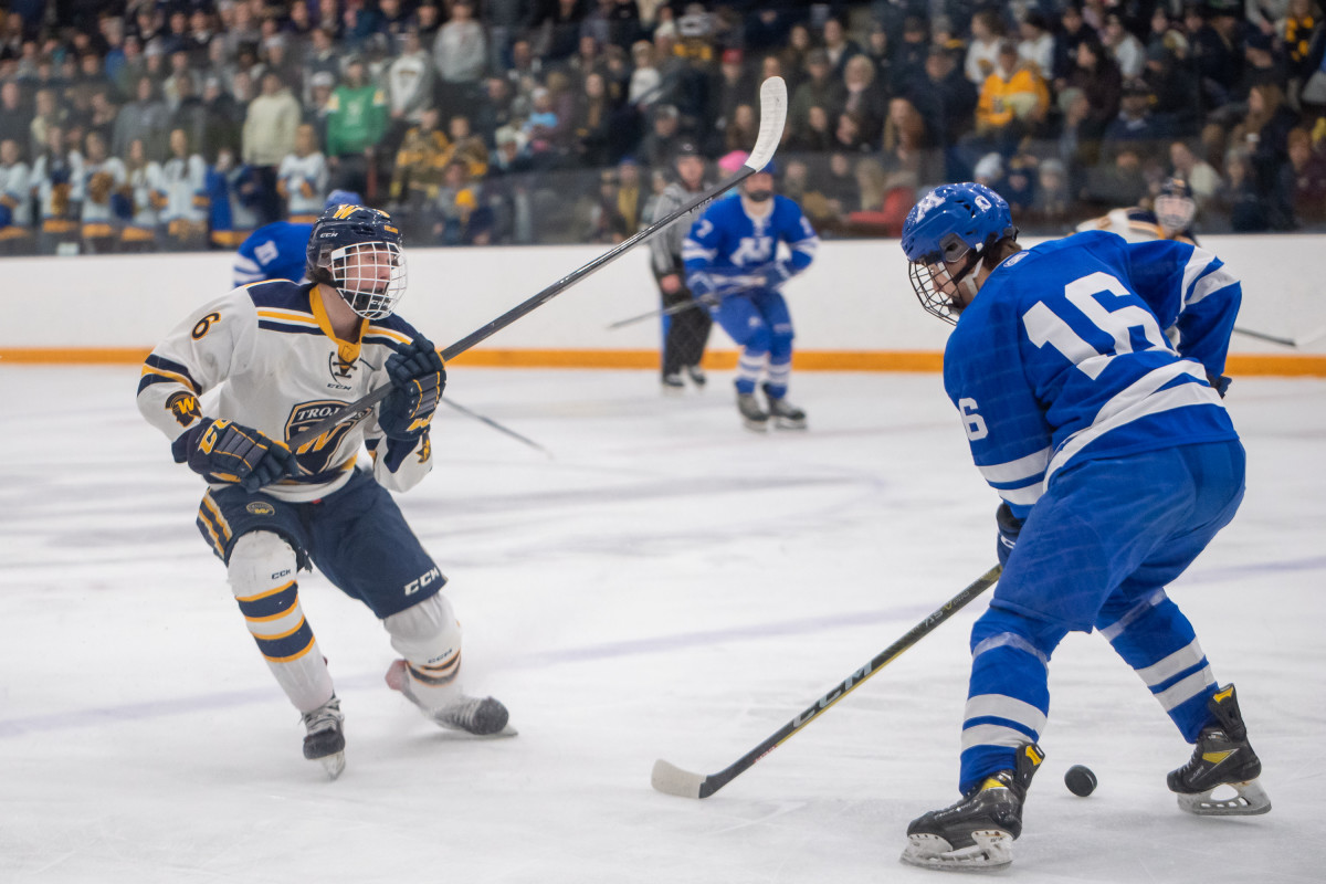Minnetonka vs Wayzata Feb2-23 Earl Ebensteiner17